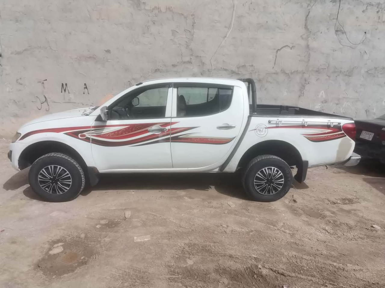 متسي بوشي
L200
موديل 2009
محرك كاز 3001سوبر جارج
اصل السيارة كاز محوريهة كاز ستاركس
سنوية باسمي
سيارة كفالة عدا الجاملخ مال بدي بي معجون موضح بصورة
رقم بغداد مشروع وطني بغداد, العراق


**إذا كنت صاحب هذا الإعلان وتريد حذفه لأي سبب، رجاءا أرسل رسالة إلى الدعم الفني**