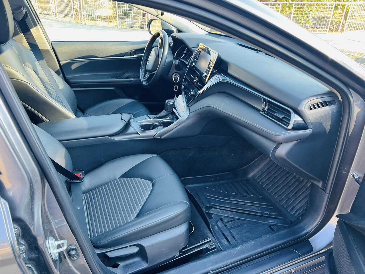 السلام عليكم للبيع كامري موديل 2023se حادثها جاملغ وبنيد    ارباك ماطاك  مواصفات السياره 
رادار امامي 
تحديد مسار 
تنبيه خروج عن الطريق  
قياده ذاتيه 
ايكو 
نورمل 
سبورت 
حجر بيئه شرط 
كير محرك شرط 
السياره ماشيه 40mi  
السياره جاهزه من كلشي تخم تايرات جديد 
رقم دهوك تحويل مباشر 
السياره بدون شخوط وبدون رصعات بارد بسيط بالهلال الخلفي
***********
مكان السياره صلاح الدين بيجي 
السعر 200 وبيها مجال
