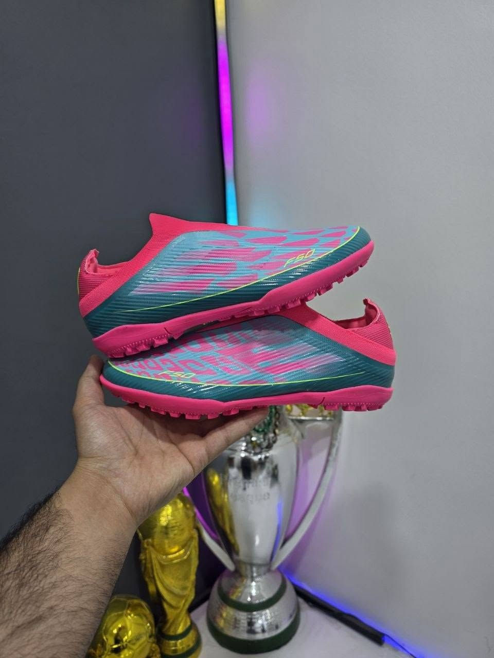 احذيه رياضي اصلي شرط الفحص العنوان ميسان ابو رمانه خلف أسواق المصطفى استفسار ***********توصيل جميع محافظات العراق
