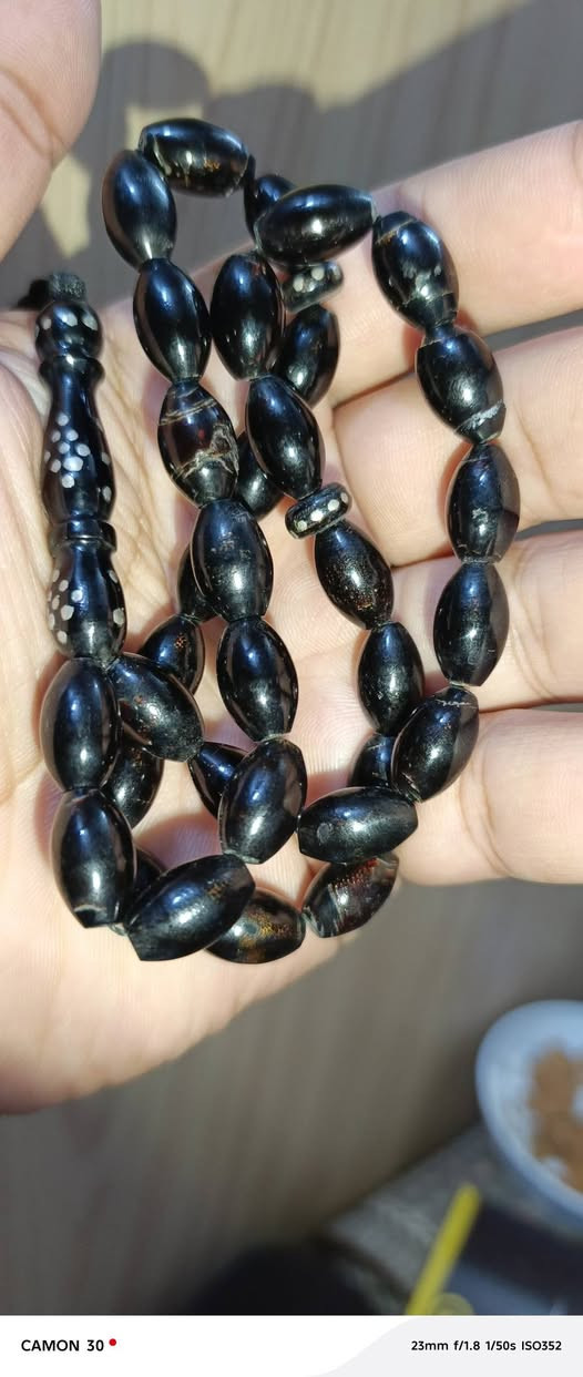 السلام عليكم ٤ سبح فايرات فاير يخبل للبيع الخشنه اول وحده قديمه ابيعهه هلموجود بس قديمه سعرهه ١٠٠ والثاني مصريه الساده سعرهه ٦٥ والثالثه يسر مصري سعره ٤٠والرايعه يسر مصري دك نحاس ب ٣٥ واذا شلع ٢٢٥مع التوصيل بصره 0777617667


**إذا كنت صاحب هذا الإعلان وتريد حذفه لأي سبب، رجاءا أرسل رسالة إلى الدعم الفني**