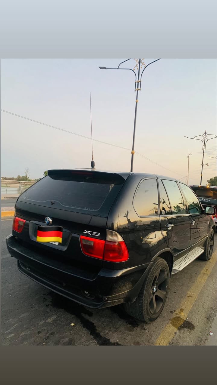 سلام عليكم 
X5 2005
محرك 30 ديزل  
كير ومحرك شرط
طخم جديد
رقم كركوك بسمي هزه جديده 
سنويه 2029
مراوس ابحديث شعندك نزل
*********** بي وتساب
