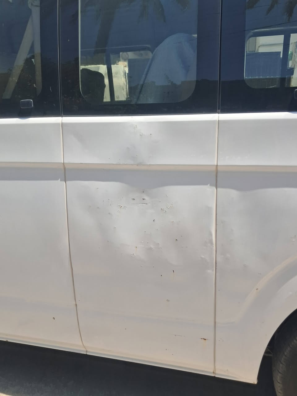 سلام عليكم جنبي h2 للبيع تبريد شغال كير اكسل كهربائيات كلة شغال دوشمة عام ضربتهة  بس هاي الي بل طويلة 
عنوان بغداد زعفرانية ***********
