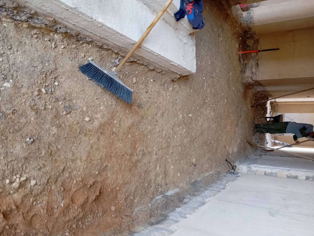 كادر عمل
حفر رصف تقديم ابلوك تقديم حجر تفليش تقديم جص تصعيد مواد شنو عندك اتصل***********
