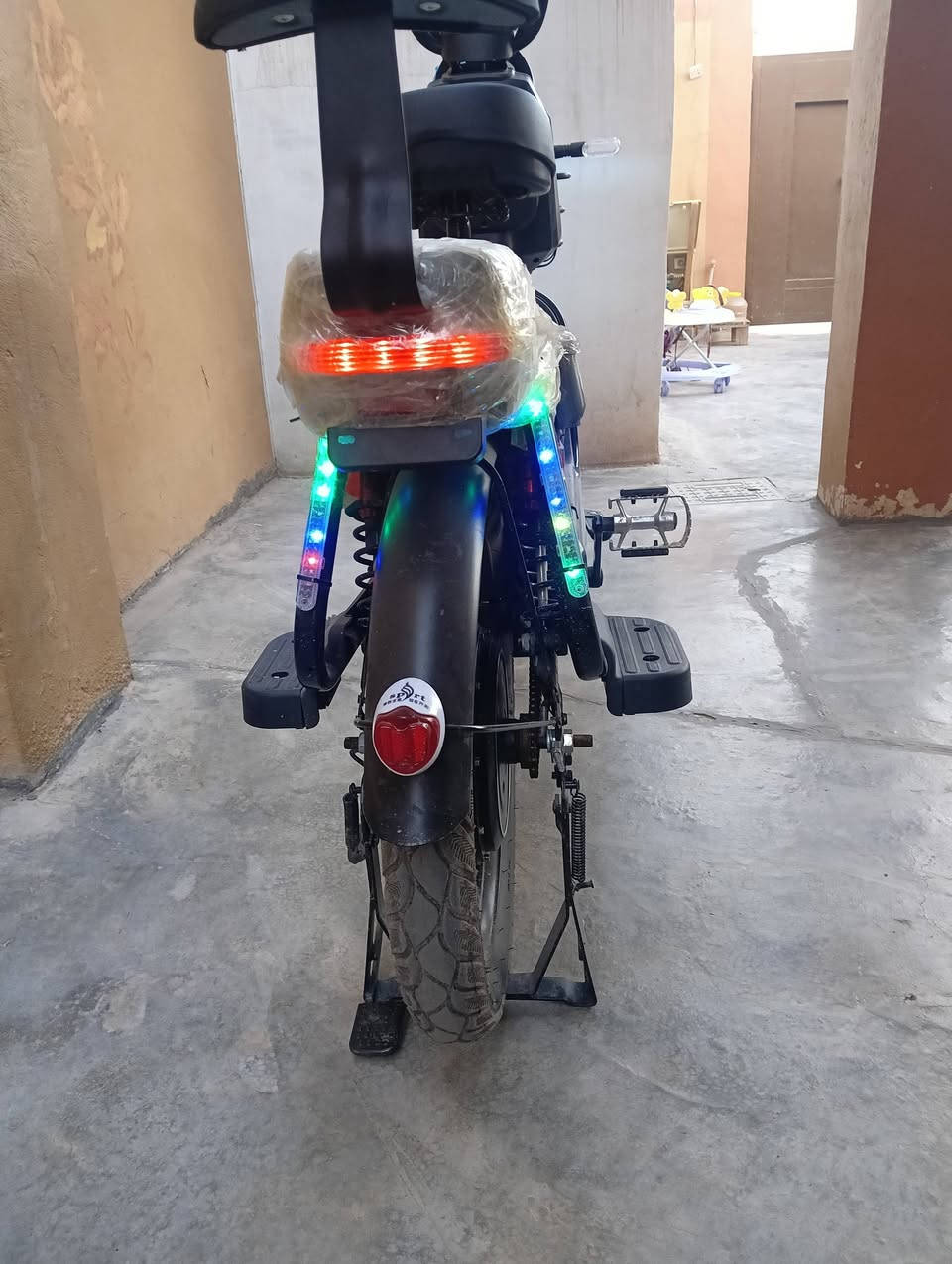 باسكل شحن اللبيع نضيف مستعمل اقل من شهرين خمس بطاريات ***********
