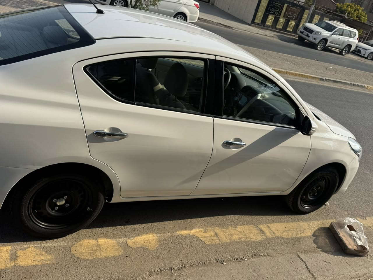 سني هندي 
موديل  ٢٠٢٤
 مكفوله كفاله عامه عده رصعه بصيطه ابهلال الجاملغ الخلفي 
ماشيه ٣٨ الف
اربيل رقم السياره   رقم الهاتف   ***********
السعر  ١٢٣ وبيهه مجال
