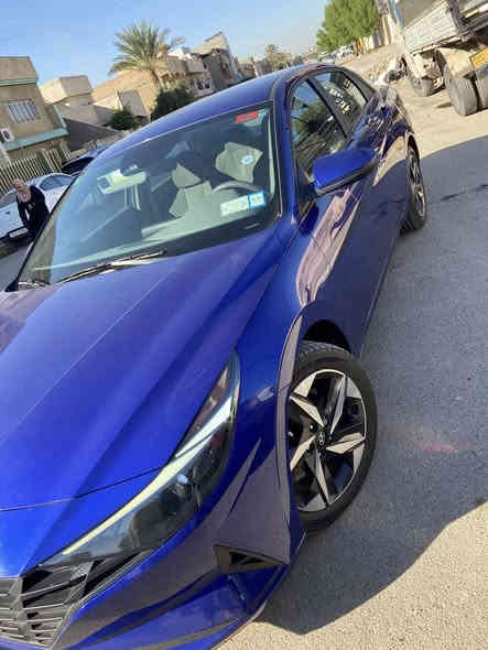 سلام عليكم للبيع هونداي النترا وارد امريكي  موديل 2023 
موصفات 
سبورت 3 انضمة    ماشية 47ميل 
هند بريك كهربائي ⚡️ 
شاشة دجتل متصلة 
شحن واير ليس 
صندوق ذكي         السيارة بأسمي رقم بغداد 
بصمة 
كشنات تدفئة 
صور الحادث مرفق مع المنشور 
حادثهة جدا بسيط مينحجي بي صورة الحادث موجودة وشوف بعينك 
مكاني بغداد الدورة 
السعر ($164) 
  *********** الشراي يتصل فقط
