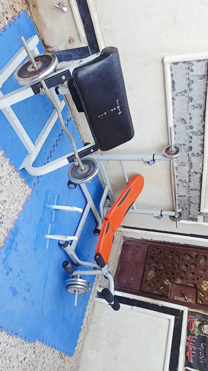 السلام عليكم
السعر ٣٠٠ مكلفاتني أكثر من ٦٠٠ 
العنوان بغداد التاجي أبو عظام 
***********
