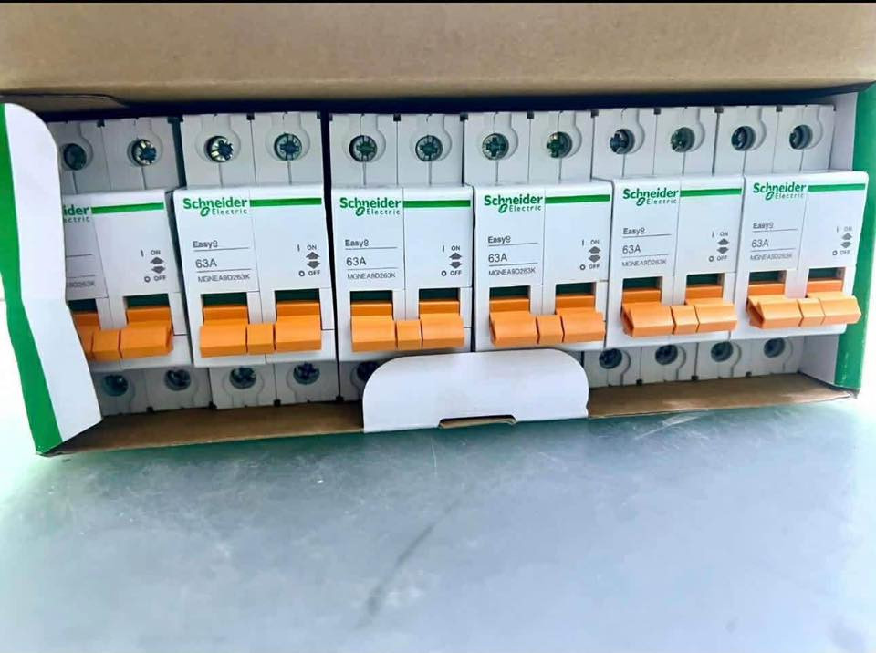 جوزة ثنايية اصلية شنايدر
سعر الباكيت 13 الف 
والي يريد جملة موجود عندي 100 باكيت فقط


**إذا كنت صاحب هذا الإعلان وتريد حذفه لأي سبب، رجاءا أرسل رسالة إلى الدعم الفني**