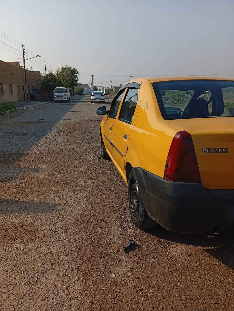 سلام عليكم رينو لوكان موديل ٢٠٠٩ مكفوله من الضربه بيها بس بارد جاملغ خلفي كير مكنيه خير من الله صدر جديد الهلالات معمره غرفه السياره جديده نقص بواري تبريد فقط السياره باسمي مصفره من كلشي رقم بغداد انكليزي مكاني بغداد الشرطه الخامسه السعر ٣٣ وبيها مجال قليل ***********
