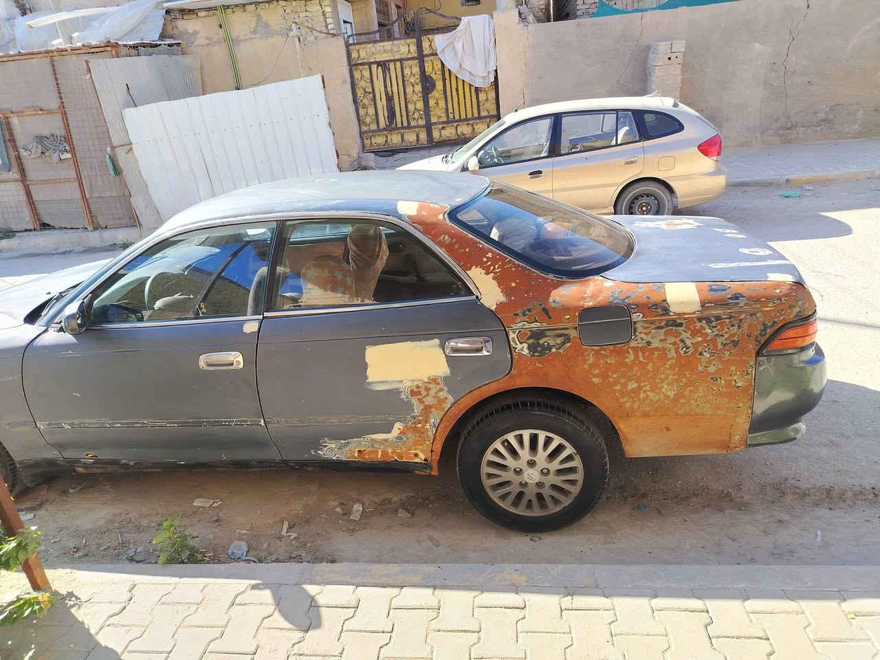 سلام عليكم مارك2موديل 1993كير جديدمكينه بيها خيط كهربايات كلها شغاله تريدتحويل تريدوكاله المكان كربلاء السعر 30 الاتصال ***********
