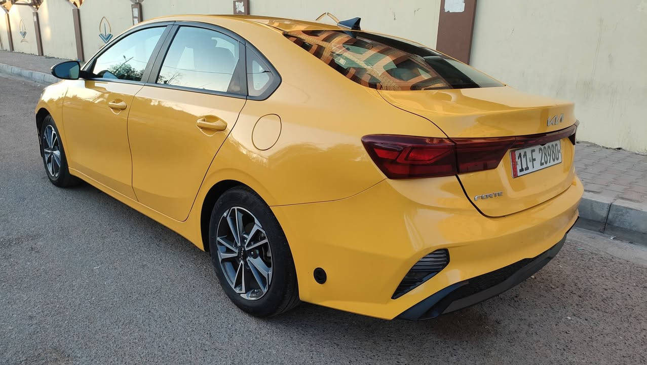 فورتي موديل 2023 وارد امريكي حادث داخل المنشور رقم بغداد انكليزي ب اسمي منظومه غاز 
ملاحظه (المكينه مفتوحه لكن مكفولة )
لغود شواصي تكم كفاله 
ماشيه 36 
مواصفات 
مانع تصادم 
داخل لونين 
اشاير مري 
كامرة دوارة 
توقف ذاتي 
رادار 
بريك ذاتي عند الانذار 
تحديد مسار وسياقه ذاتيه 
سعر 147وبيه مجال 
مكان السيارة بغداد حي اور للاستفسار ***********
