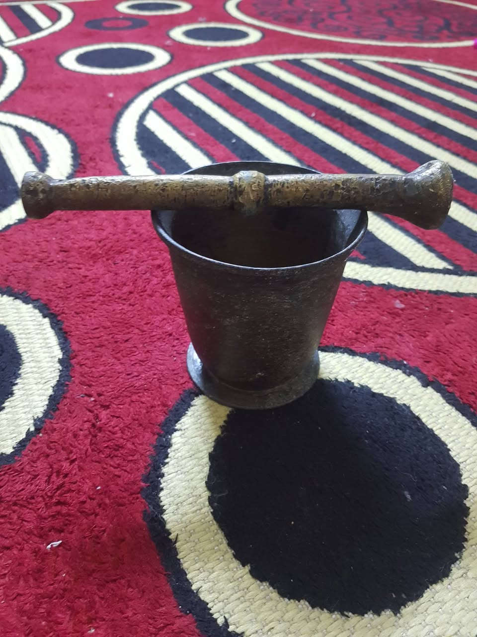 السلام عليكم اخوان هاونين نحاس قياس الأرتفاع ١٣سم للبيع ب ٨٠ الف يوجد توصيل
***********
