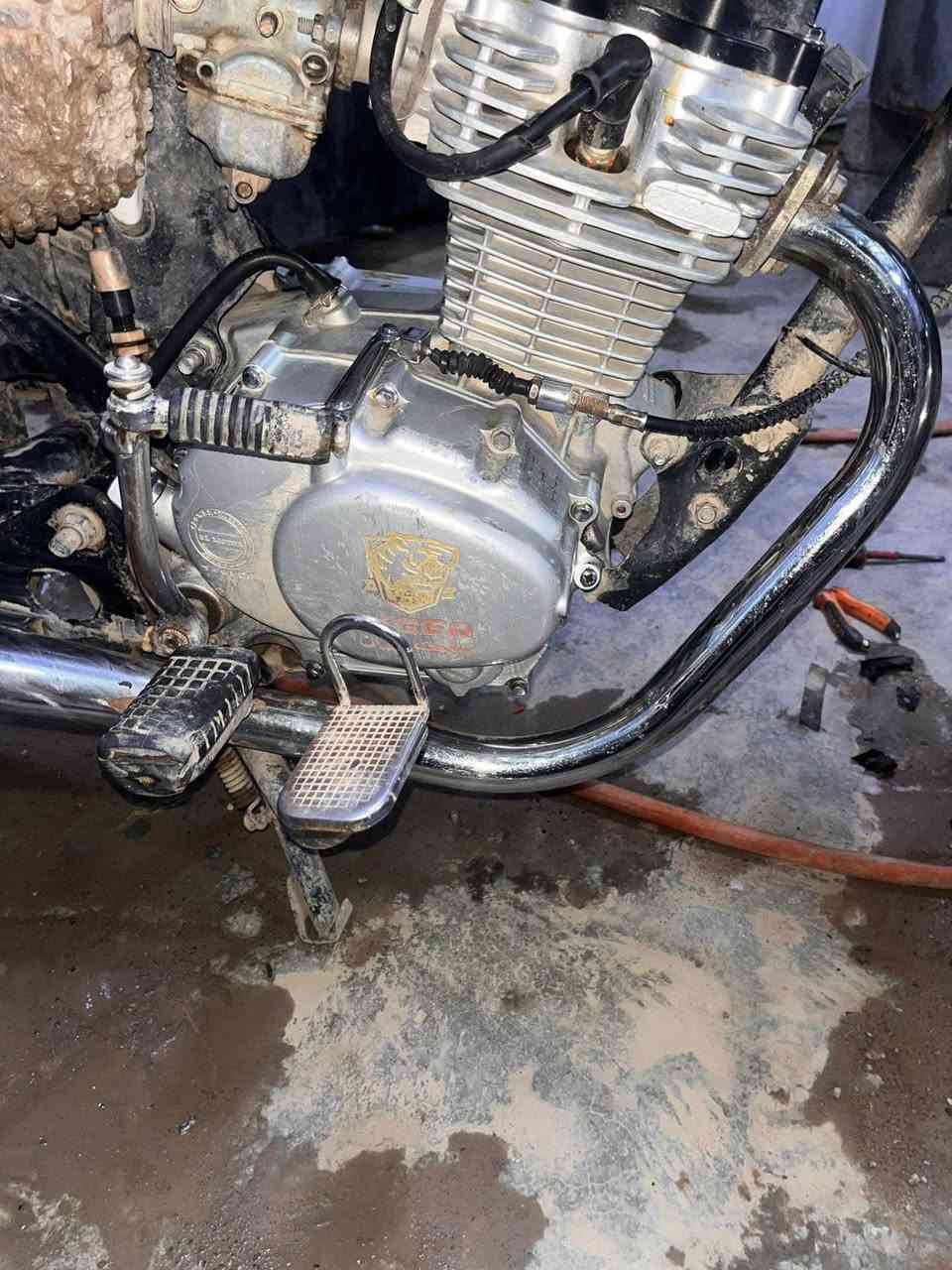 السلام عليكم تايگر 20
محرك مفتوح مره وحده لا صرف ولادخن شلعه و معدل خير من الله 
السعر 380 وبي مجال
***********
