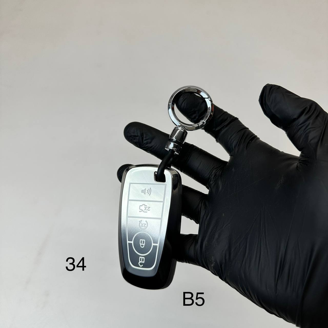 متوفر لدى كماليات سيارات جاسم حاجم كماليات اكسبلور
اسعار و تفاصيل اسفل الصور
عنوان المحل بغداد الكاظمية مقابل نادي الكاظمية الرياضي مجاور كراج المراد الثالث 
اجور التوصيل 5 الف جميع المحافظات
***********
ارضية اكسبلور 
غلاف بصمة اكسبلور 
غلاف دشبول اكسبلور 
مطريات اكسبلور
