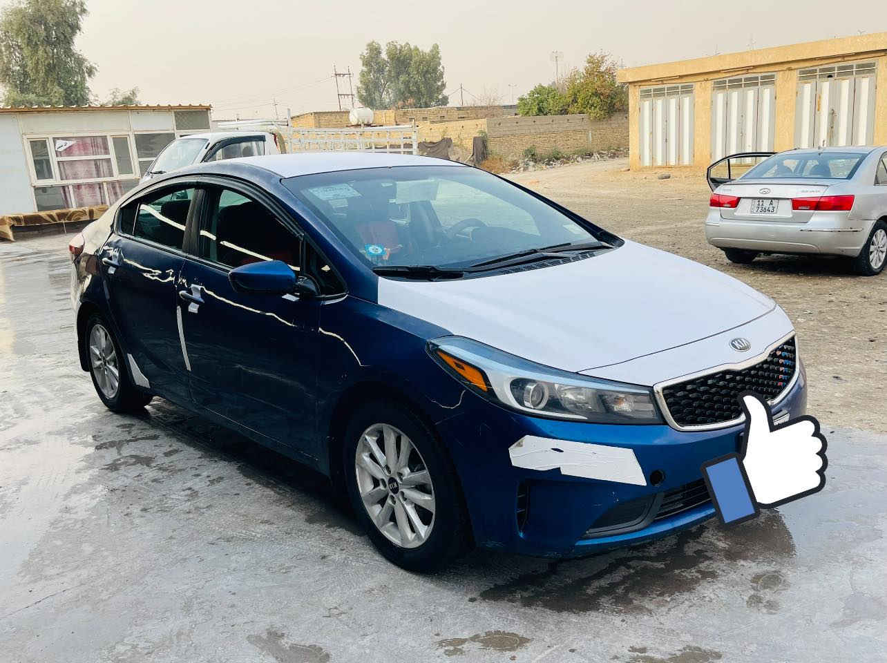 السلام عليكم فورتي 2017 وارد أمريكي رقم بغداد مشروع وطني السياره محرك 2000 دوش شرط ما مفتوح وكير كفاله السياره جديده وحلوه تبريد تدفئه كأمره خلفيه شاشه السياره ضرره قطعتين فقط شرط بدون دواخل سعر السياره 120 وبيه مجال بسيط   للاستفسار *********** مكان السياره واسط الحفريه
