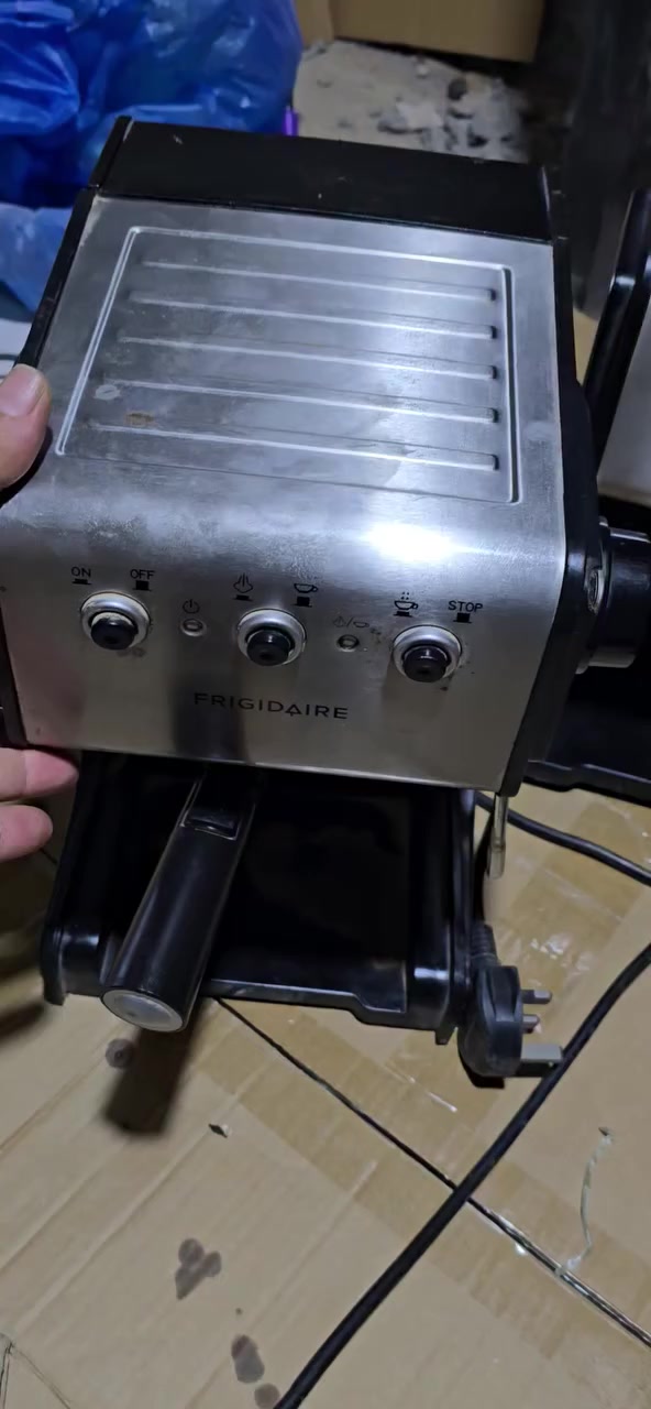 مكينه كهوة ثنينهم ب٢٥


**إذا كنت صاحب هذا الإعلان وتريد حذفه لأي سبب، رجاءا أرسل رسالة إلى الدعم الفني**