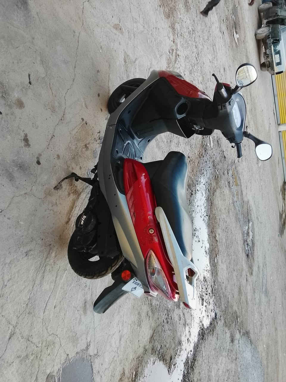 يا الله
للبيع دراجة سايم ابو عيون رص محرك نظيف كهربائياته سلف هندر كلها شغاله السعر 500 وبي مجال بسيط العنوان الرمادي للتواصل على الرقم ***********
