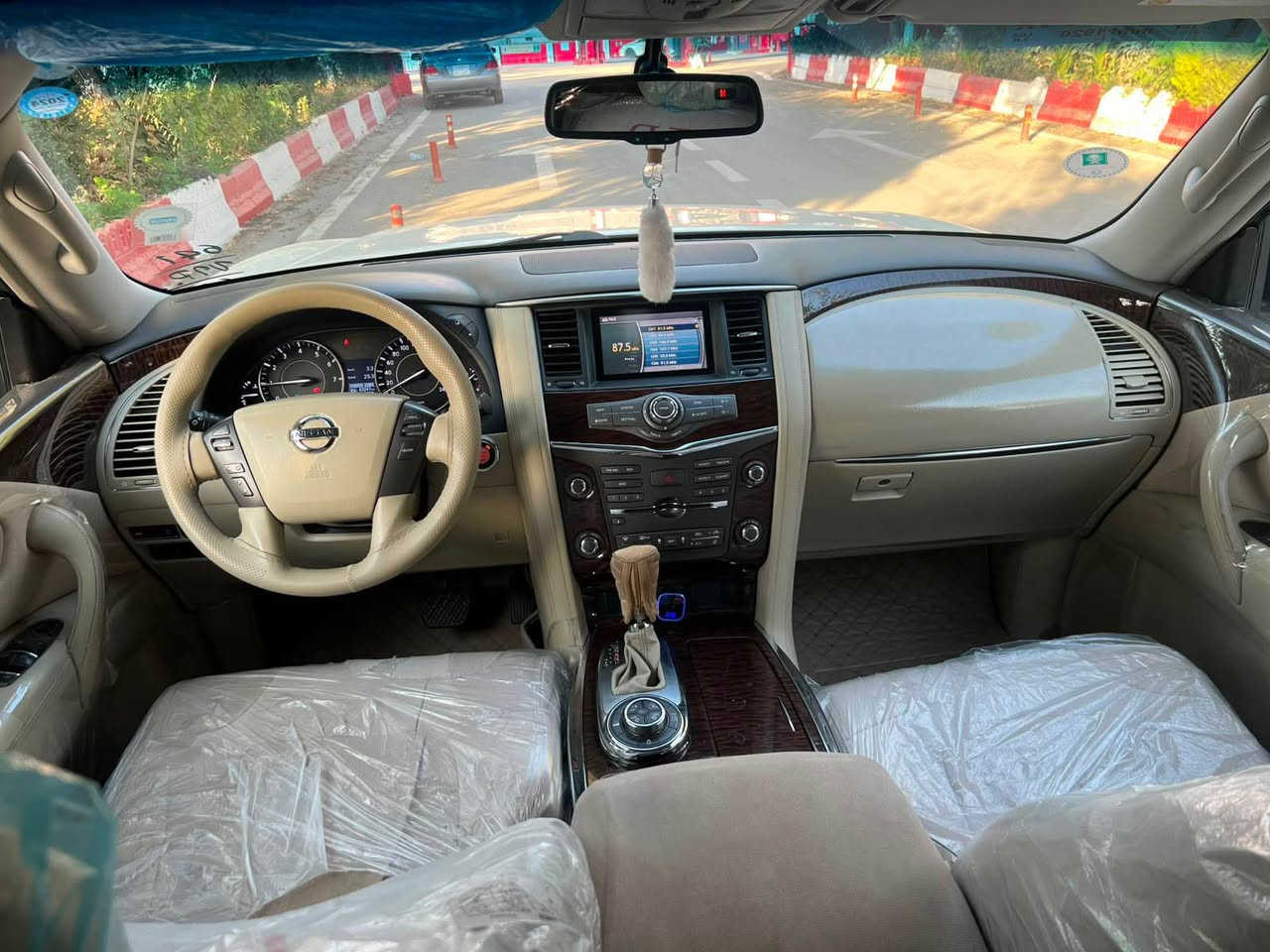 Nissan patrol 2015 daraja 2
***********
نیسان پاترۆڵ مۆدیل ٢٠١٥ مەرخوب
سەیارەکە دەرەجە دوو نمونەیە 
مەکینە مەرخوبی دەرەجە دووە
سەیارەکە زۆر زۆر لۆک و جوان ماوەتە 
٩٠ هەزار کیلۆمەتری حەقیقی ڕۆشتووە بەشەرتی کۆمپیتەر 
سەیارەکە بی بۆیاخە هیج هیجی نیە
بی چال و شوخت نمونە لە جوانی
سەیارەکە کامل جاهیزە 
گیر مەکینە کارەبای وەکالە بەناو کردن هەموو شتیکی بەشەرت 
ناونیشان ڕانیە حاجیاوا 
فایبەر وەتس ئەپ 
*********** السليمانية, العراق
