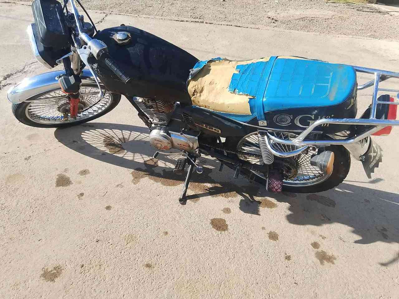 السلام عليكم موطور للبيع او للمراوس روبر موديل 2019 كهربائيات شقالة محرك لا صرف ولا بخار  نضيف شرط دبلات شغالة بريك امامي خلفي شغالات للأستفسار الأتصال على ه. ***********#  .......
