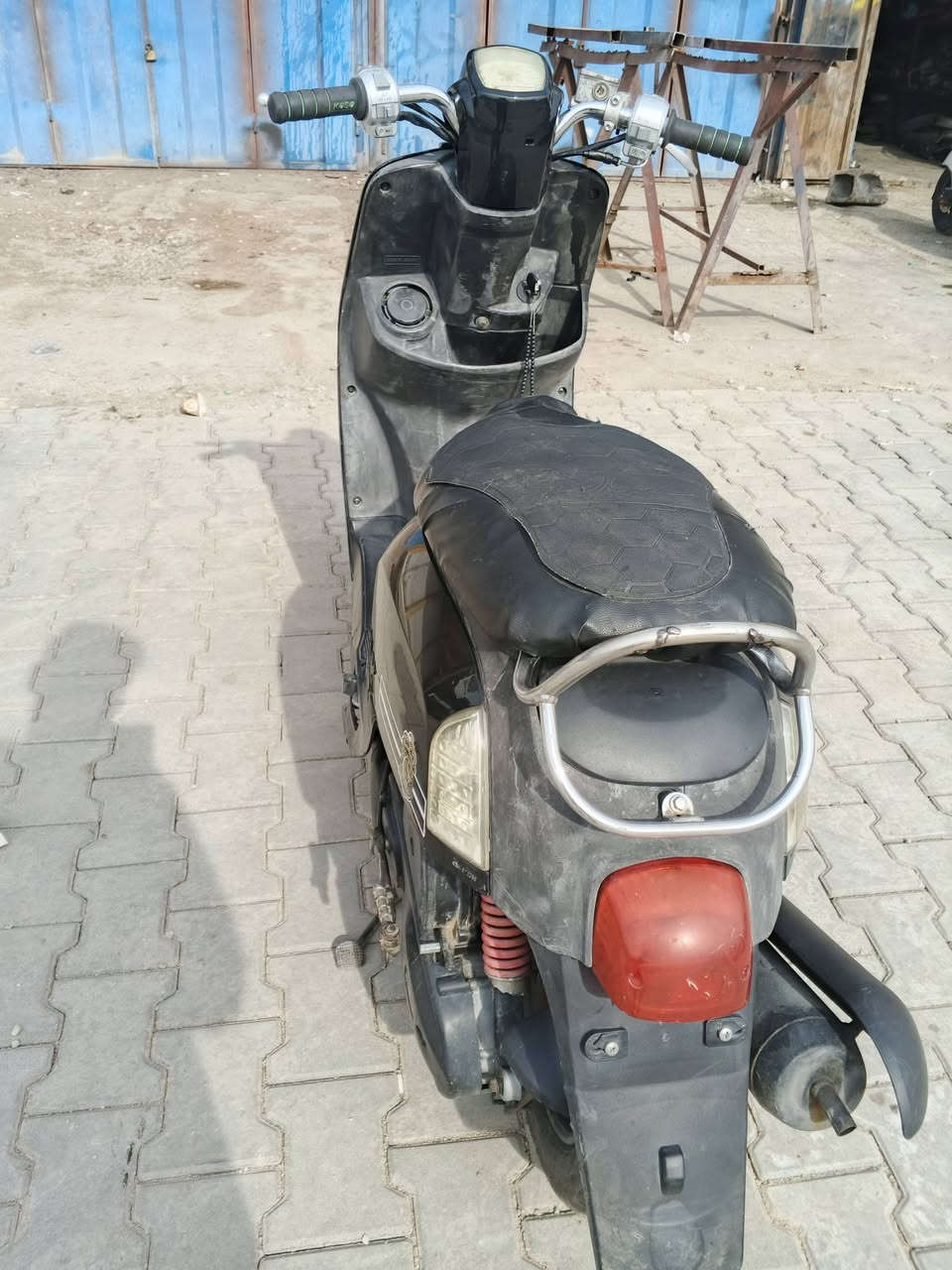 سلام عليكم ماكس بوليس 120 الدراجه بلاديه  كامله مابيه اي نقص كلهه شغاله اوراق كامله السعر550 بيهه مجال حك الجيه لاستفسار *********** مكاني بغداد الحسينيه مال راشديه
