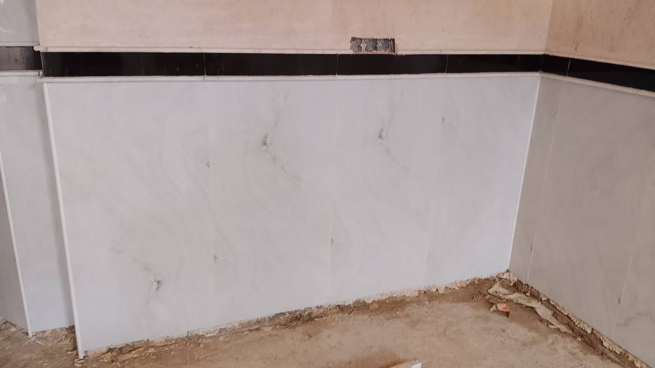 شغل سيراميك درجه اولى الي عنده شغل يتفضل خاص او يتصل على الرقم ***********
