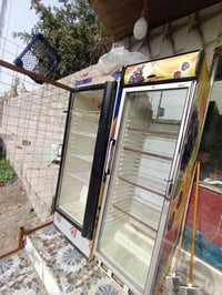 للبيع السعر ٤ثلاجات الوحده ٢٧٥ الي يريدها اتصل علا رقم 07884466814