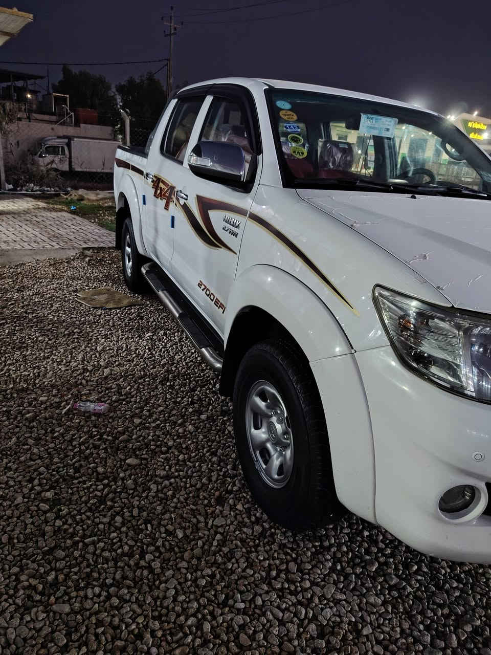 سلام عليكم بيكم هايلوكس 2014 مكفوله كفاله عامه سعوديه ام الجربه كير عادي *********** ***********
