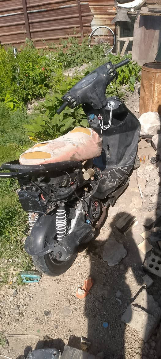 لسعر 175 وبيها مجال للطيبين ماكينتها 58 بيها نقص كبريتر


**إذا كنت صاحب هذا الإعلان وتريد حذفه لأي سبب، رجاءا أرسل رسالة إلى الدعم الفني**
