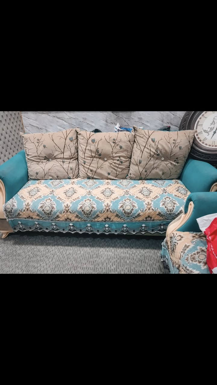 قنفات للبيع السعر٤٠٠وبيهن مجال 
للاتصال:***********
