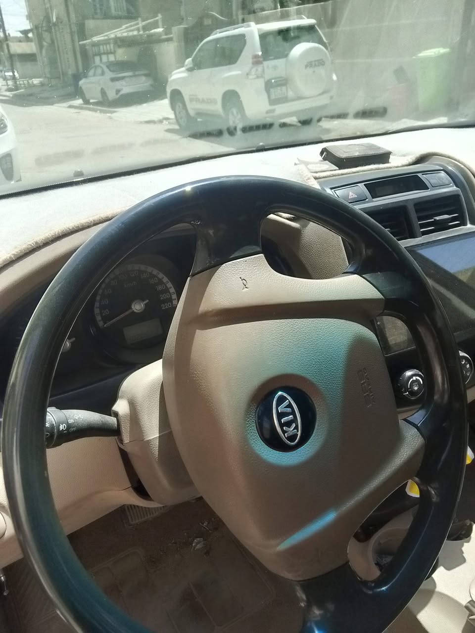 سلام عليكم للبيع سبورتج مديل 2008خليجي حجم المحرك 2000/رقم بغداد باسمي يرادلهه بعض ترتيبات سياره استخدام قليل كلش عنواني بغداد الكرخ/سياره بلاديه وكشرهه حلو  سعر 95 /***********/إستفسار أكثر وتدلل
