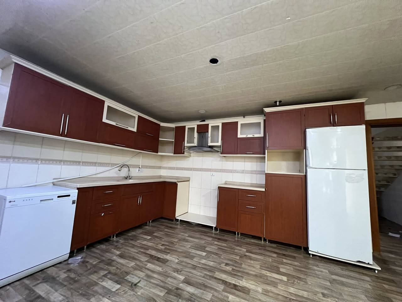 کەوانتەر+ مورەشەحە
٤٥٠ هەزار و معامەلەشی تێدایە


**إذا كنت صاحب هذا الإعلان وتريد حذفه لأي سبب، رجاءا أرسل رسالة إلى الدعم الفني**