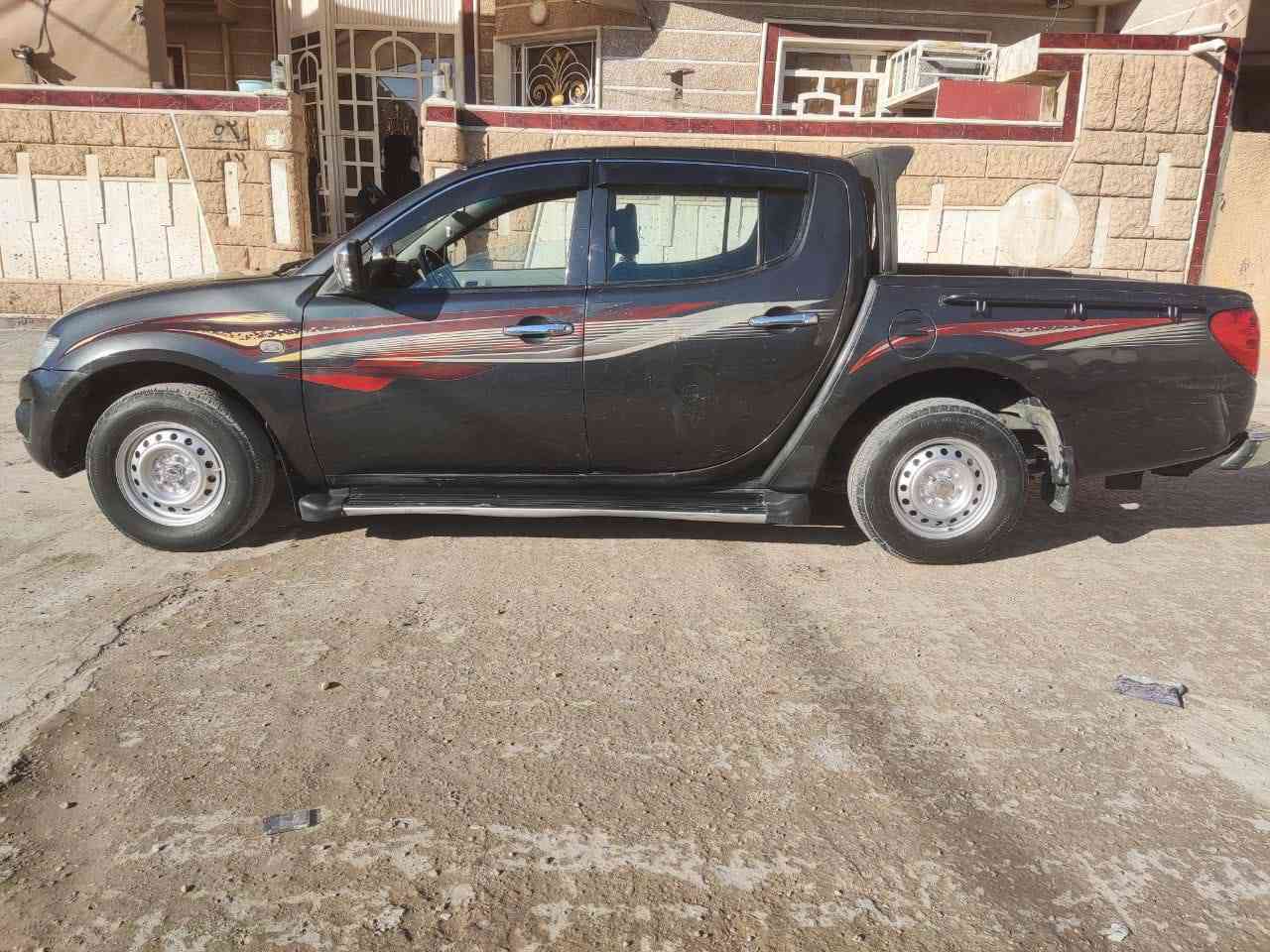 2015 رقم بغداد 
السعر 125
مكان سياره ديالي بعقوبه
اتصال ***********
