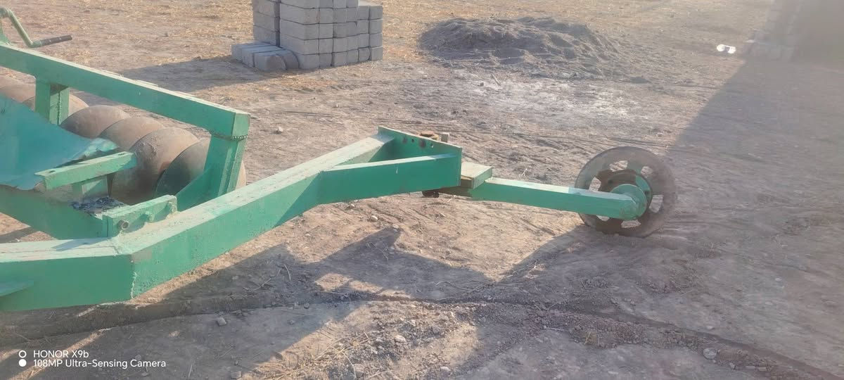 سلام عليكم دسك 12البيع نضيف بدون صندوق الاستفسار اتصل ***********
