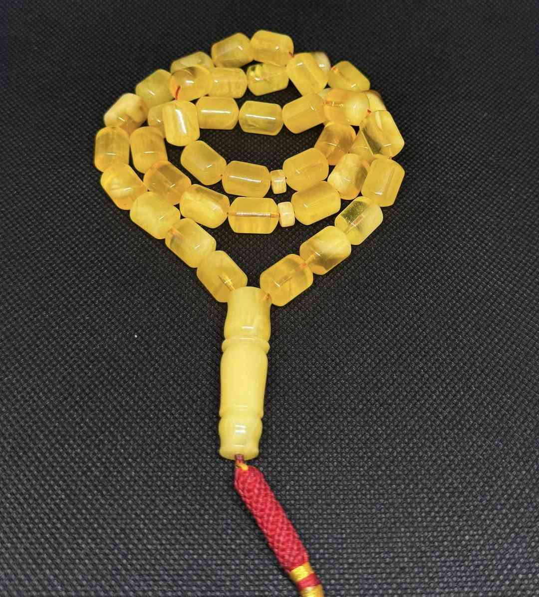 كهرب حر طبيعي من بحر البلطيق
گصه صندوقيه 

الوزن 46.9 البوينت كله واگع لان فواصلها مو كهرب

عدد الحبات 40 حبه

شاهد ستندر 

السعر 425 الف دينار

ملاحظة الشاهد بي تصليح وما مبين


**إذا كنت صاحب هذا الإعلان وتريد حذفه لأي سبب، رجاءا أرسل رسالة إلى الدعم الفني**