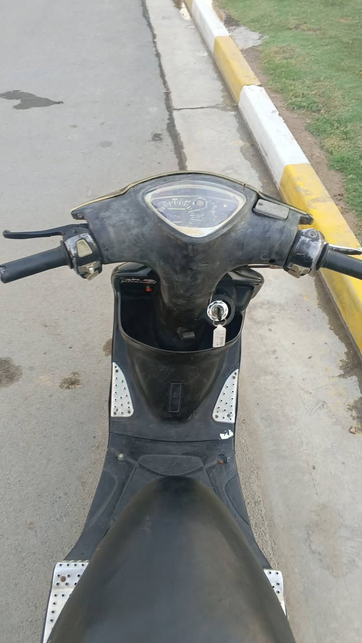 دراجه ماكس عدله للبيع السعر 350العنوان حي السلام الطوبجي قرب دائرة المرور الرقم ***********
