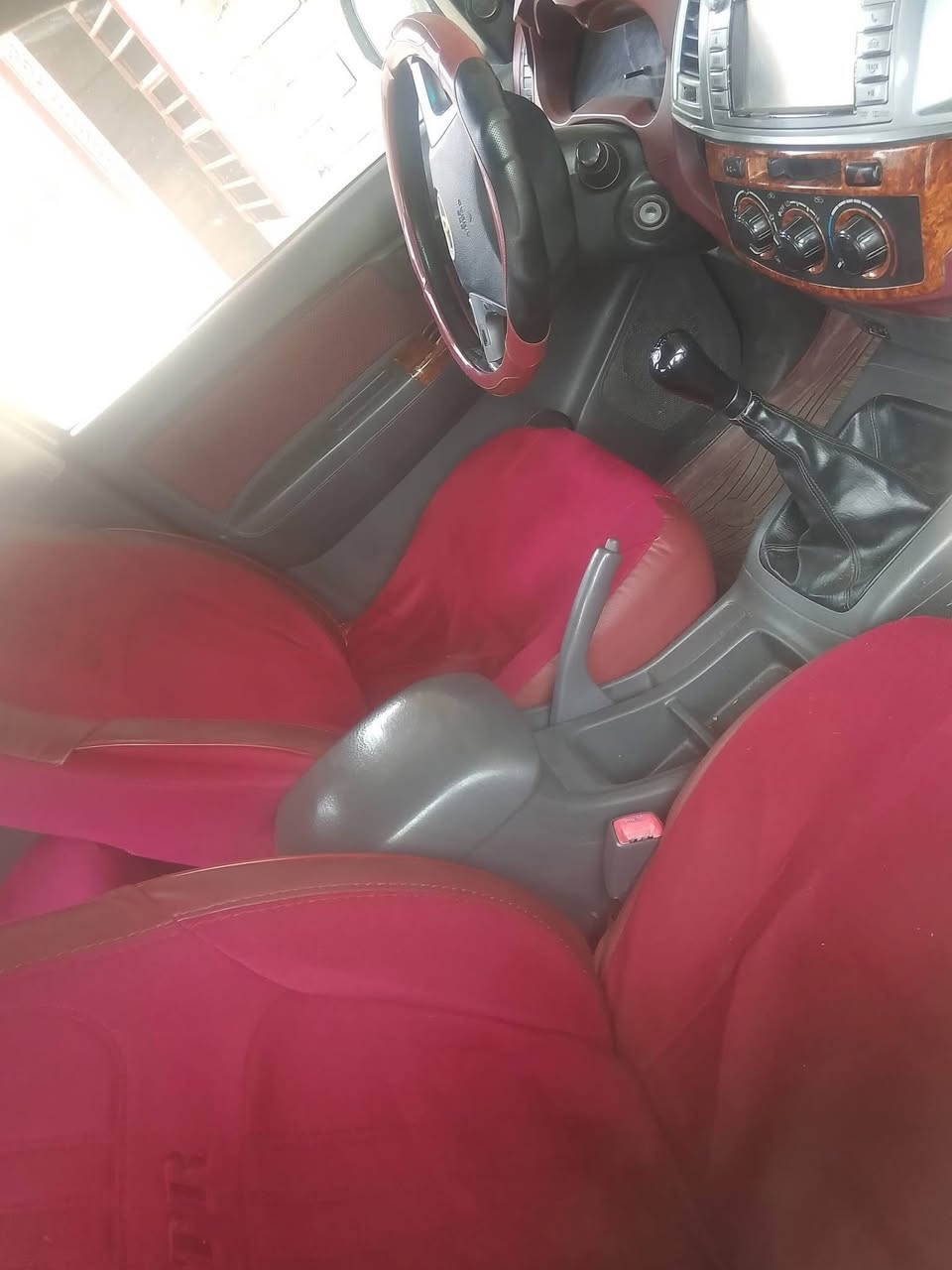 سياره موديل 2014 السعر 190 سنويه 2027 المكان البصرة القرنه الثغر رقم الموبايل ***********
