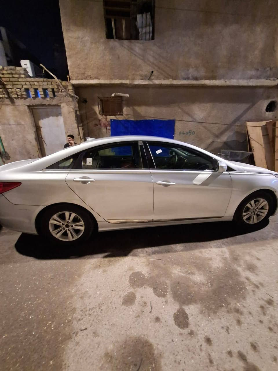 سلام عليكم سياره سوناتا 2013معوقين 
حادث مدكر ايمن سياره نظيفه وارد أمريكي 
العنوان البصره رقم *********** السعر 95 بيها مجال
