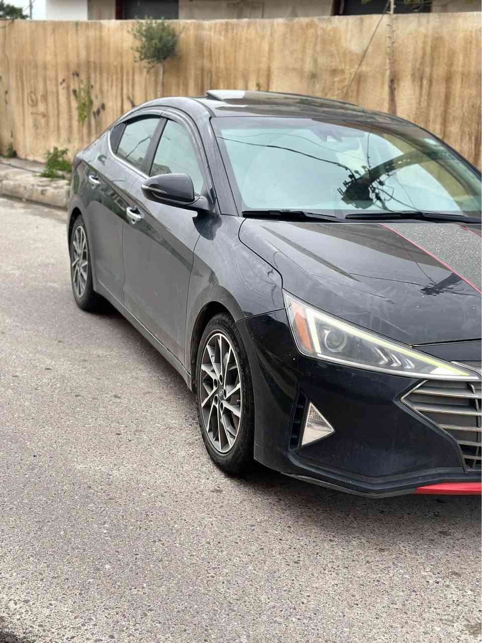 ♦️السلام عليكم 
النترا  ELANTRA 2020 1/1 فول كندي 
مواصفات فول للأخير
سلايت روف 
ماشيه ٧٦.٩٠٠ الف فقط 
بصمة  + بصمة أبواب بصمة صندوق + ترحيب
رادارات جانبيه وخلفي وامامي (تحديد المسار)
نقطة عمياء +اشاير بالمرآه الجانبيه
قيادة ذاتية + قيادة ثلاث وضعيات 
لدات لايت أمامي لايت زينون 
فول تحكم جهتين استيرن 
دشبول ملون شاشة اعطال ملونه
كشنات جلد + تدفئه كشنات امامي وستيرن تدفئة
صندوق ذكي
تحديد مسار 
اشاير مري مانع انزلاق نظام تركشن
فتح الصندوق الذكي عند الاقتراب
ترحيب عند الاقتراب أضواء
ويكلب 17 بلادي مال لمتدد
شاشة كبيرة  8 انج + GPS+ بوصله + كامره خلفية دواره
تبريد شاشة دبل فريز  منفصل ثلج
محرك 2000. دوووش المرغوب
السياره بأسمي
مكانها الموصل 
وباقي المواصفات معروفه
الضرر بدون صبغ بدون تبديل فقط رصعه بلجاملغ و رصعه بلباب تعديل بارد لا صبغ ولا تبديل 
السعر 150 و بيها مجال 
للاستفسار واتساب *********** موصل, نينوى
