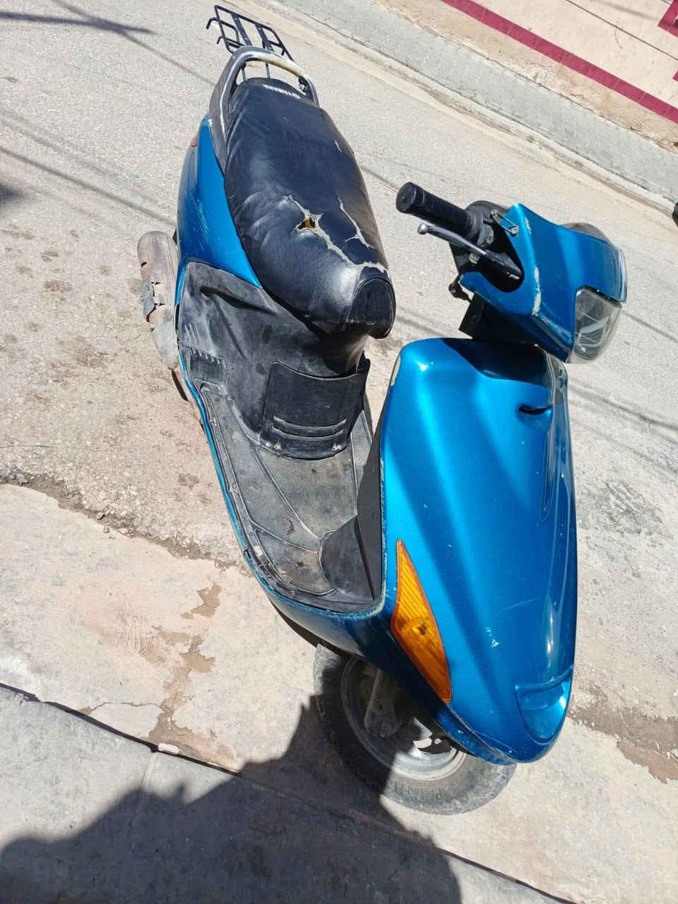 فراشه للبيع جاهزة مكينه كهربائية كله تمام عوزه باتري فقط لاتبخير ولاصوت *********** نجف حي السلام
