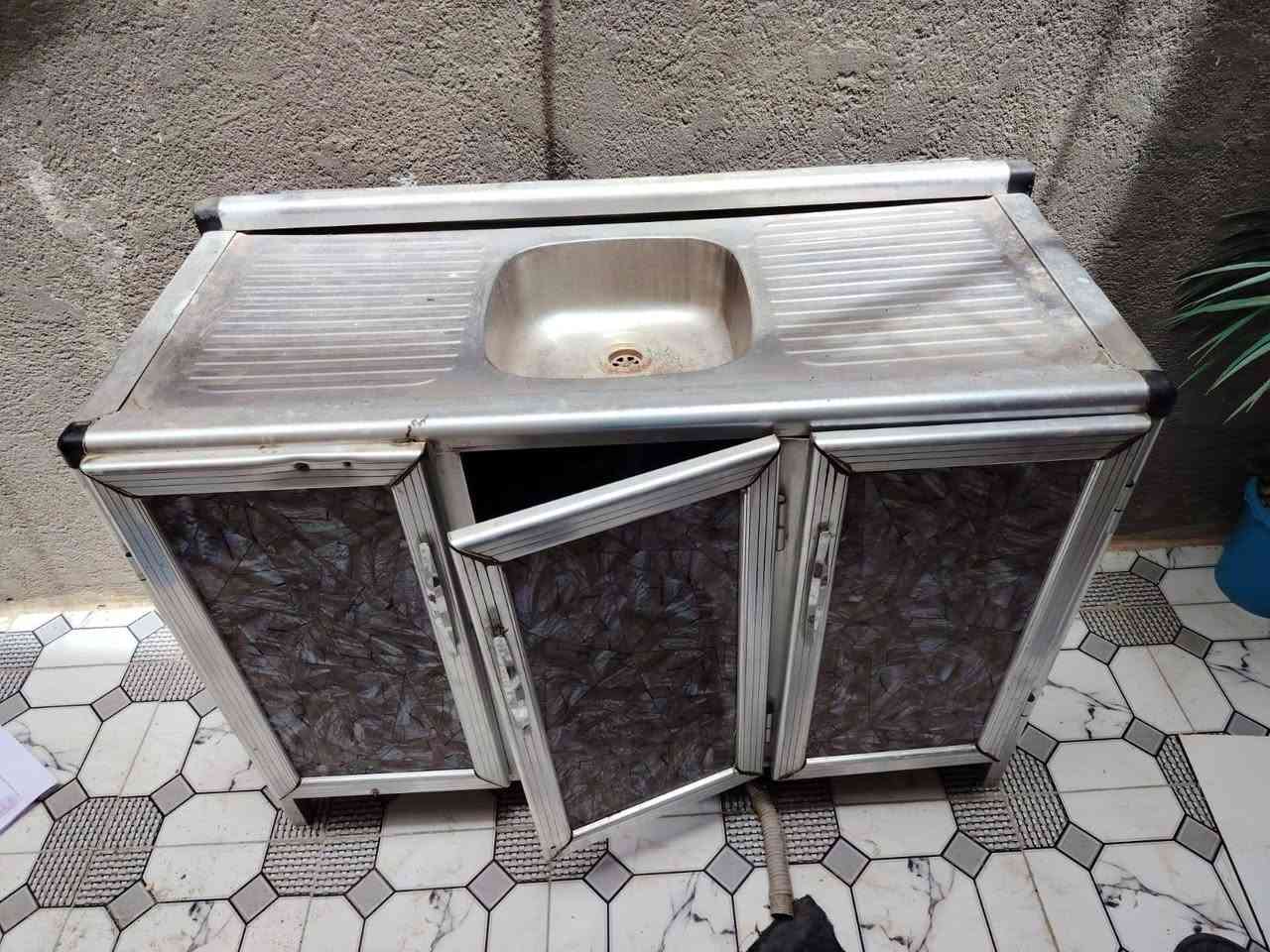 سلام عليكم كاونتر مستعمل للبيع مكاني ناصرية مركز شراي بلخدمه هذا رقمي ***********
