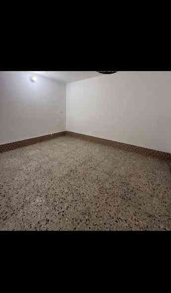 بسم الله الرحمن الرحيم 
تابع الصفحه ليصلكم كل ما هوه جديد 
مكتب الابرار للعقار 

دار للايجار في حي السلام مساحه ١٠٠متر غرفتين وصالة و الاستقبال و مطبخ السعر ٥٠٠الف نظيف جدا

للاستفسار مراسلتنا عله الخاص او الاتصال على الرقم واتساب *********** النجف
