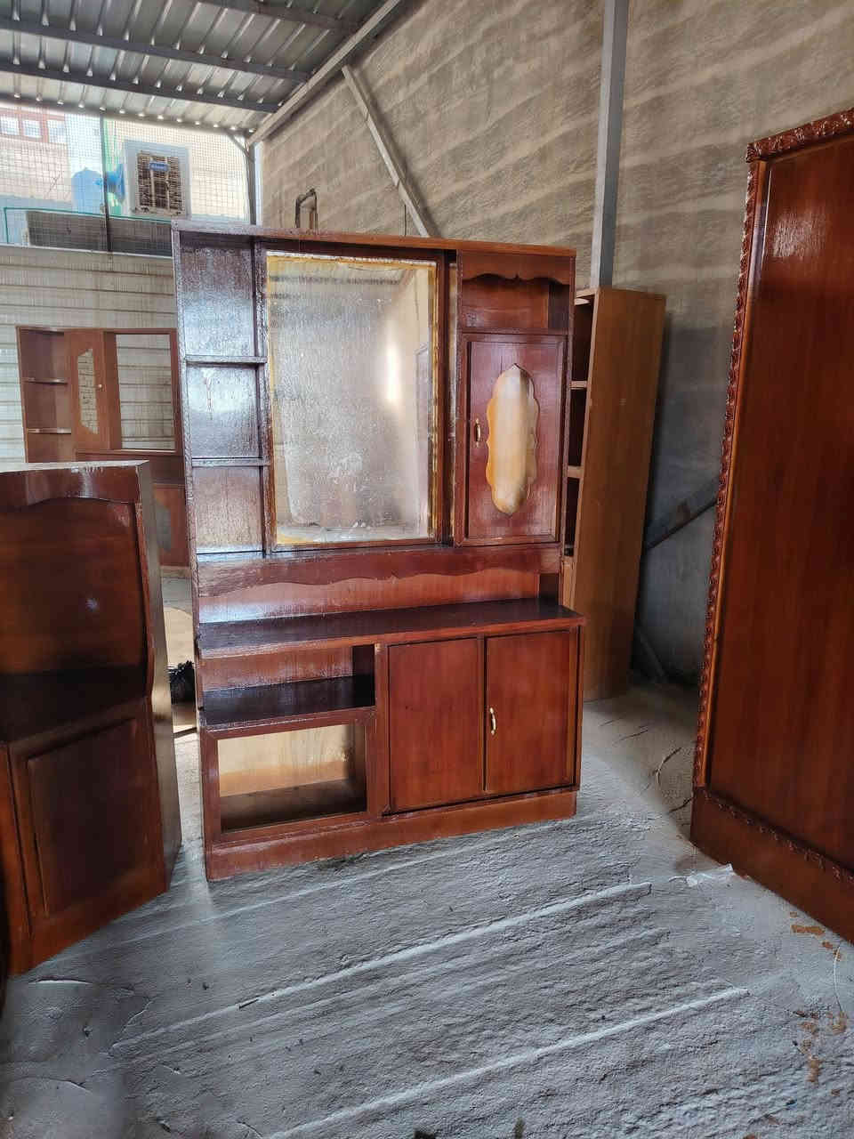 #للبيع 
غرفه السعر 500 
العنوان
 الرمادي _الخمسه كيلو _الشارع الخدمي_ مقابل زنود الست الحمداني 
 للتواصل
***********
***********
