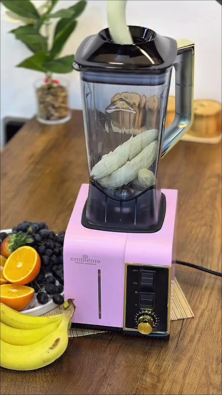 خلاط صناعي امبليوم 

يتميز بقوة محرك تبلغ 1100 واط مع ملف نحاسي 100%. 
يحتوي على إبريق (دولكة) بسعة 2 لتر مصنوع من البلاستيك المقوى ضد الكسر. 
يأتي بـ 6 شفرات من الستيل (الفولاذ) القوي للخلط. 
يحتوي على أداة تحكم بـ 15 سرعة. 
ضمان سنه من تاريخ الشراء 
السعر60الف توصيل  لكافة محافظات 
 للحجز أو الاستفسار، راسلنا على 
 واتساب 7780400256


**إذا كنت صاحب هذا الإعلان وتريد حذفه لأي سبب، رجاءا أرسل رسالة إلى الدعم الفني**