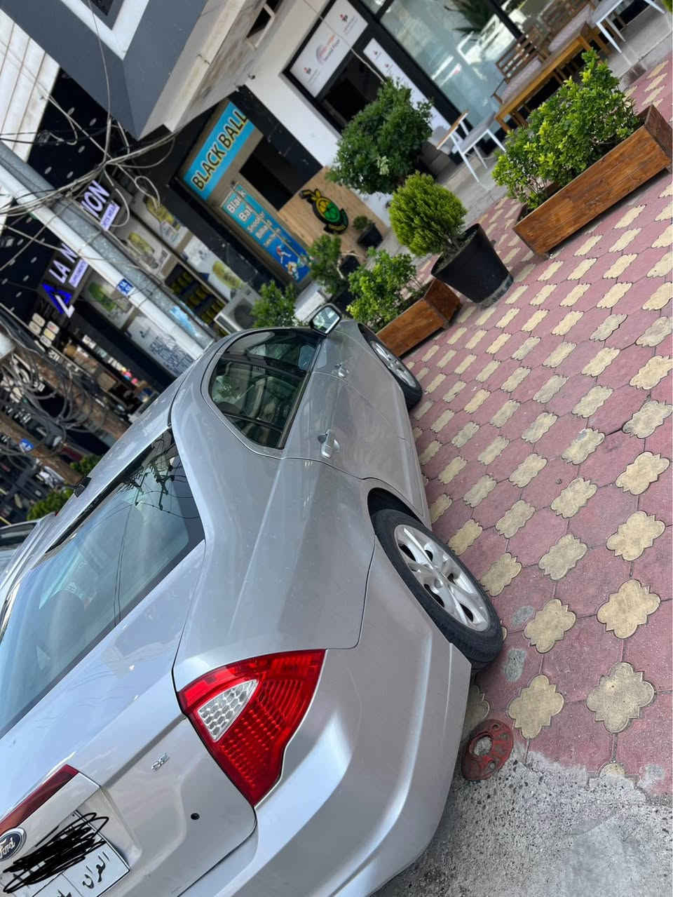 ۆرد فیوژن مۆدێل ٢٠١٢ بێ بۆیاخ ته‌نیا یه‌ك شوخت به‌ ده‌رگای دواوه‌ی سه‌كنه‌ و ته‌واوه‌ هه‌موو گیانی به‌شه‌رت سه‌یاره‌كه‌ زۆر پاكه‌و ٨٦ هه‌زار رۆشتوه‌ گیرو مه‌كینه‌ی به‌شه‌رت برغوی با نه‌دراوه‌ زۆر پاكه‌و مالی دۆسته‌ مواسه‌فات ئێس ئیه‌ مه‌كینه‌ ٢,٥ چوار پستۆنه‌و مه‌رغوبه

‌  
تێبینی: سه‌یاره‌كه‌ هی مه‌عره‌ز نیه‌
نرخ٩٨مه‌عامه‌له‌
بۆزانیاری زیاتر :*********** السليمانية, العراق
