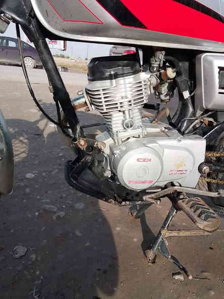 السلام عليكم للبيع تايكر موديل 20
محرك مفتوح
جنوب الموصل ناحية القيارة قريه الحود 
السعر 430 وبي مجال 
مكلف بل نشر مكلف بل نشر مكلف بل نشر اتصل بصاحبو 👈🏻 ‭٠٧٧٠ ٥٢٨ ٠١٥١‬
