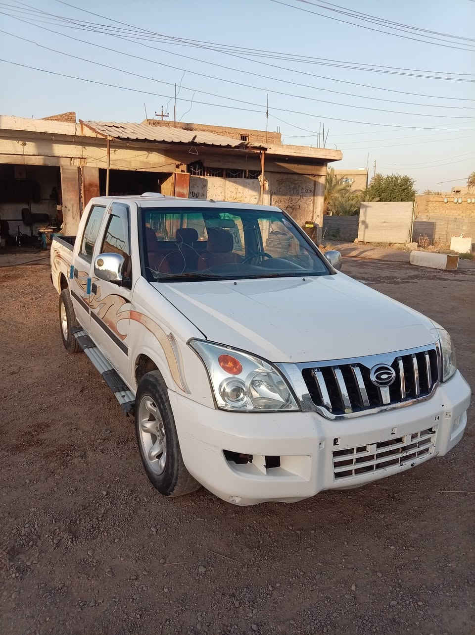 سلام عليكم لبيع كنو دير موديل 2009 كير محرك شرط تايرات  نص عمر السياره منفيس كامل حته كمرك مدفوع 
مسجل شغل 
جام كهربائي
اناره دخليه كله شغله 
كهربائيت كله شغل
السعر 27 وبيه مجال حك الجيه 
مكان سياره صلاح الدين قضاء الضلوعيه***********
