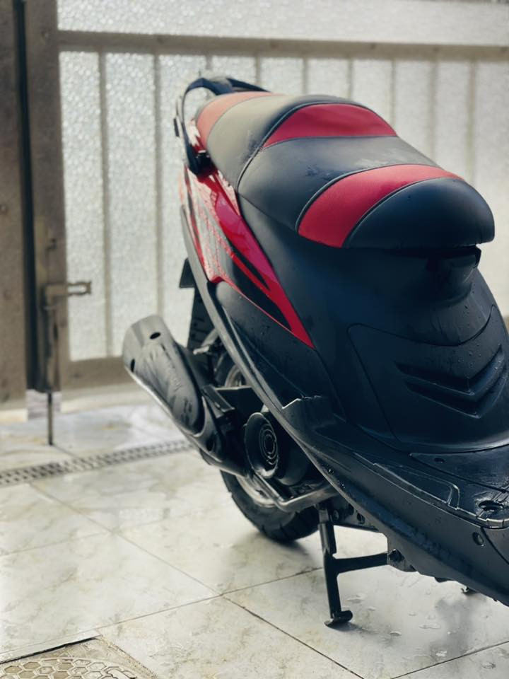 السلام عليكم دراجه ماكس عدله 120 للبيع
دراجه كامله مكمله مانقصها اي شي معمره تعمير كامل 
كفرات كشن سلف دبلات مكينه وياله مانقصها شي دراجه تشك لكاع بل شلعه عوزها فقط سايق سعر 600 قابل للتفاوض 

عنوان بغداد زعفرانيه جسر ديالى 
***********
