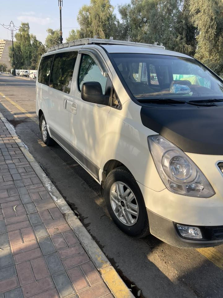 السلام عليكم استاركس للبيع موديل18بدون ضرر كفالة عامة سيارة جاهزة رقم اجنبي سنوية جديدة السعر ٢٣٠ وبيها مجال 
***********
