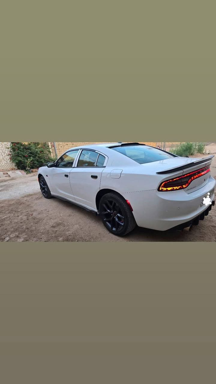 سلام عليكم جارجر بوليسيه ٣٦٠٠
٢٠١٨ سياره جديده مال بيت 
حادثه موضح بلصور وسوناره موجود 
المكان الديوانيه عفك 
شراي يتصل وانا خادم 
***********
