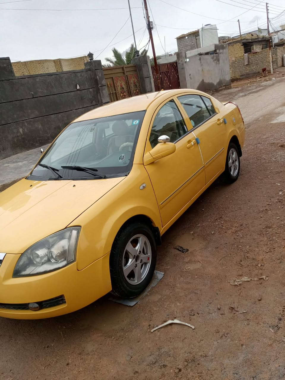 سلام عليكم شيري اي فايف مديل 2011 كير مكينة كورلة مصبوغة جمالية اي نقص مابيهة السعر ٣٥ للاتصال ***********
